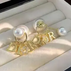 最終値下げ　Dior パール ロゴ ピアス ゴールド　新品未使用
