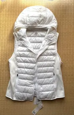 未着用タグ付きUNIQLOウルトラライトダウンフード付き2XLホワイト