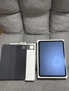 Apple iPad Pro11インチ（M5） 純正スマートフォリアセット - メルカリ