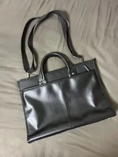 廃盤・レア品】TRION ビジネスバッグ パンチングレザー 2way - メルカリ
