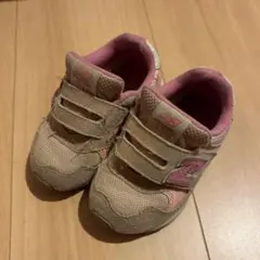 ニューバランス　スニーカー