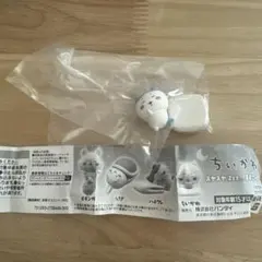 ちいかわ　すやすやマスコット2 ハチワレ