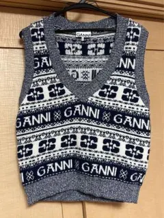 GANNI 花柄 ノースリーブ バックル ベスト - メルカリ
