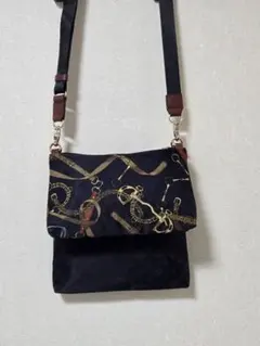 Item thumbnail for item 884086e3-38cc-4a19-a4c6-2cd27c6fcb7b