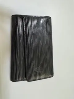 Louis Vuitton エピ　ブラックレザーキーケース