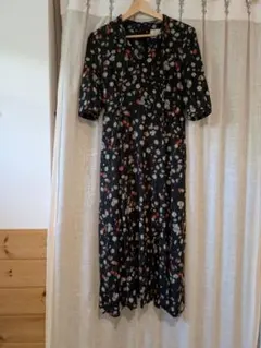 最終値下げしました☆laula ユナイテッドアローズ　花柄の半袖ワンピース