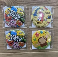 ユニバーサル・スタジオ・ジャパン 缶バッジ 4個セットのサムネイル