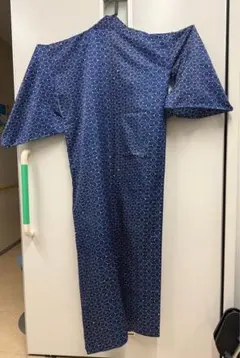 ぴ*ん様 小紋 着物 紺色 麻の葉模様 幾何学柄