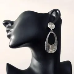 大特価❤️オーバル ドロップ ピアス イヤリング アクセ■数量限定！早い者勝ち♪