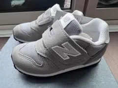 新品 New Balance グレー スニーカー 14.5 373