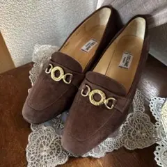 Vintage CELINE ロゴゴールド金具　スウェードパンプス　ブラウンのサムネイル