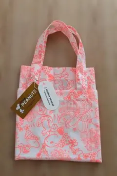 スヌーピー×メルシーボークーコラボ　わいわいトートバッグ（ホワイト）