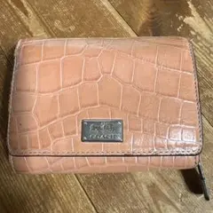 COACH 二つ折り財布 クロコ型押し ピンク