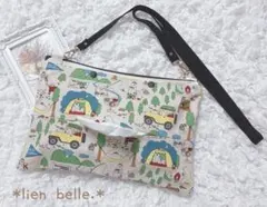 ティッシュサコッシュ　保育　お散歩バッグ　ティッシュケース