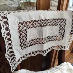白糸手刺繍　リネン　オーバル　ドイリー テーブルセンター ドイリー 飾りの敷物 フランスリネン レース