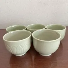 陶芸　青磁(淡い緑色)湯飲み5個セット