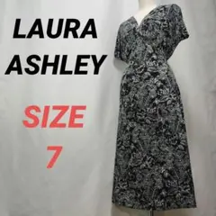LAURA ASHLEY　ローラアシュレイ　花柄ロングワンピース　フレア　黒　7