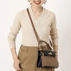 【極美品】イエナ　エクストラファインメリノリブ Vネックプルオーバー　ベージュ