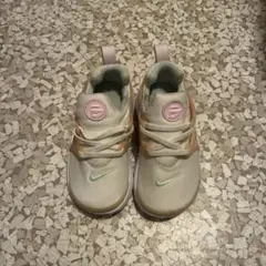 NIKE キッズ スニーカー