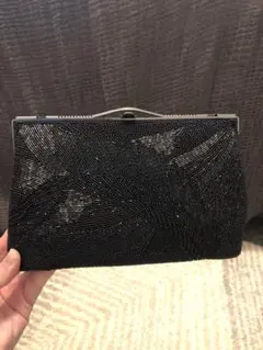 **【エレガントなビーズ刺繍クラッチバッグ】**