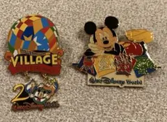 海外ディズニー　ピンバッジ　バッジ　２点セット
