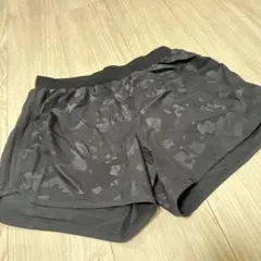 adidas RUNNING ブラック迷彩ショートパンツ