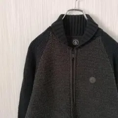 VOLCOM　ニットカーディガン　ジップアップ　ロゴのサムネイル