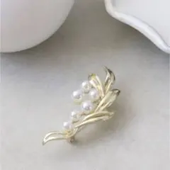 【即日発送‼️】ブローチ　パールブローチ　入学式　卒業式　コサージュ　ビジュー