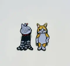 【新品】ヒグチユウコ　ピンズ2個セットのサムネイル
