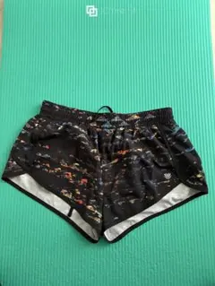 FOREVER21 多色幾何学模様 ショートパンツ M