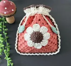 かぎ針編みポーチ　ハンドメイド　巾着ポーチ　花モチーフポーチ