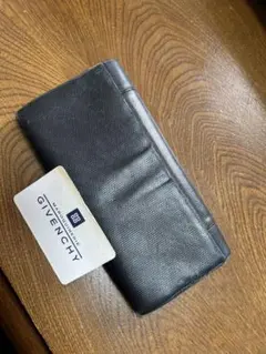 GIVENCHY　長財布のサムネイル