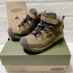 Item thumbnail for item 5abf0f3e-da37-437c-94e5-d5ea5c7c680d