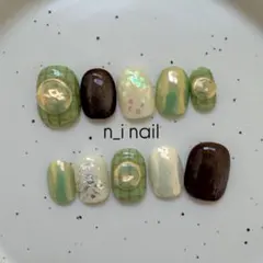 サイズオーダー ネイルチップ グリーン フラッシュラメ ビジュー お花