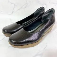 新品✨HILLS AVENUE クロコ型押し ウェッジパンプス ウェーブソールのサムネイル