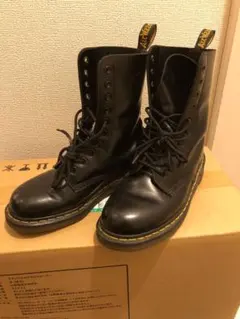 ドクターマーチン 10ホール ブーツ