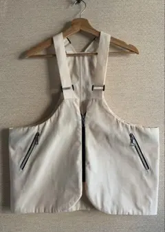 Item thumbnail for item c1528f7e-c222-462f-94ed-49f0f9a24889