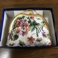 花模様 刺繍 がま口ポーチ アンティーク