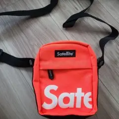 Item thumbnail for item 4b771600-900a-47a3-90f5-0fd48d39008e