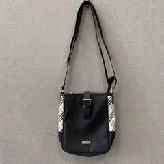 【BURBERRY】バーバリー ブラックレーベル ショルダーバッグ　aのサムネイル