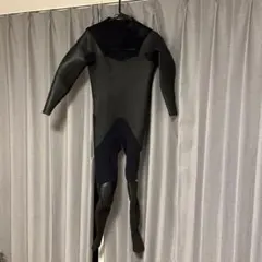 セミドライスーツ