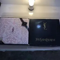 Yves Saint Laurent ピンク フリースカバーＡ110