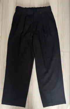 ブラック ワイドパンツ