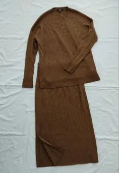 ユニクロ メリノブレンドリブ セットアップ キャメル M