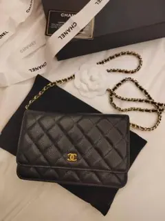 CHANEL ブラックレザー ショルダーバッグ