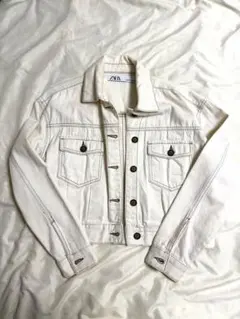 ZARA ホワイト クロップドジャケット