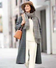 ☆ほぼ未使用☆自由区　イタリア LINEAPIU ニットアウター　定価49500