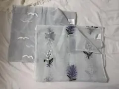 【スリーコインズ】刺繍入りカフェカーテン 2枚セットのサムネイル