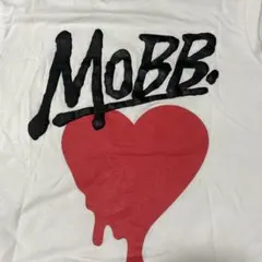 MOBB. ハートデザイン Tシャツ