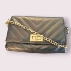 ブラック キルティング ゴールドチェーン チェーンショルダーバッグ